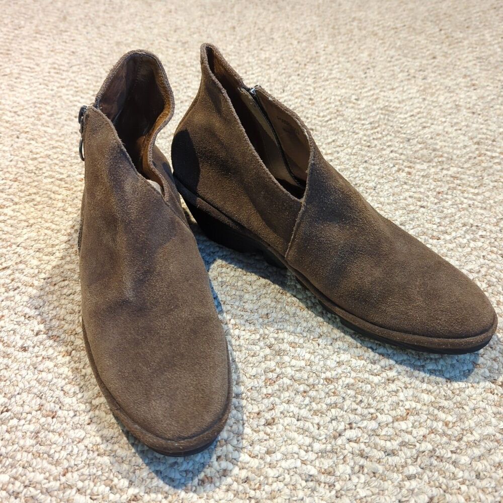 FLY LONDON Poro Wedge Ankle Booties Womens EU 41 US 10 Brown Size Zip Suede